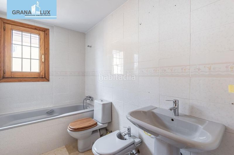 Foto 5ca0f59f-8aa3-42e7-a642-b95ae81cbb99. Casa amb aparcament piscina a Peligros