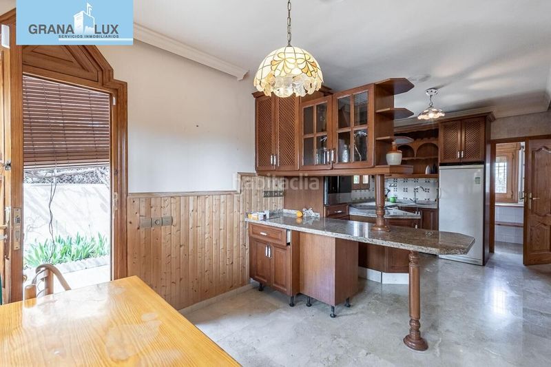 Foto a94addbd-0216-4fb3-87b5-97586f1df999. Casa amb aparcament piscina a Peligros