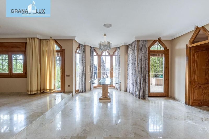 Foto d8cce655-342e-4e31-8e5a-d4abead2d677. Casa amb aparcament piscina a Peligros