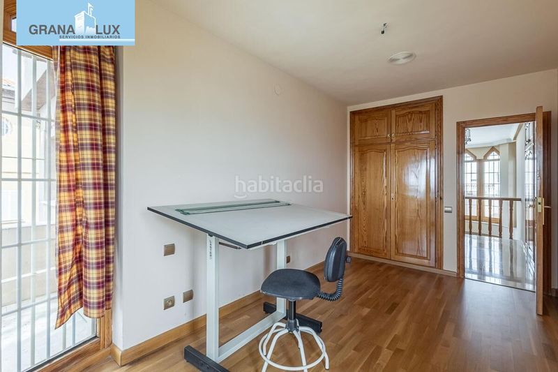 Foto f0eb211b-f447-408b-978a-8ab83f5f443c. Casa amb aparcament piscina a Peligros