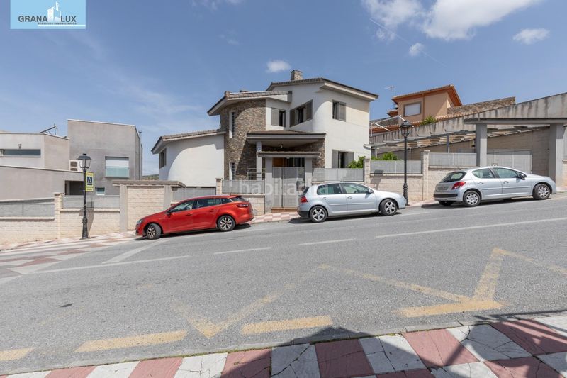 Foto dfc006d2-e2b0-478e-8492-77436570864a. Casa amb aparcament piscina a Alfacar
