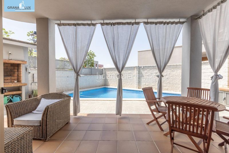 Foto f1dc91fd-edb7-4285-a764-d31ffa52f507. Casa amb aparcament piscina a Alfacar