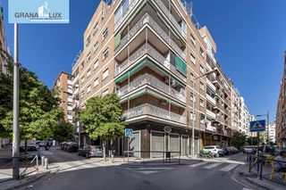 Pis  Calle del cisne. Piso de alto potencial junto a av. constitución