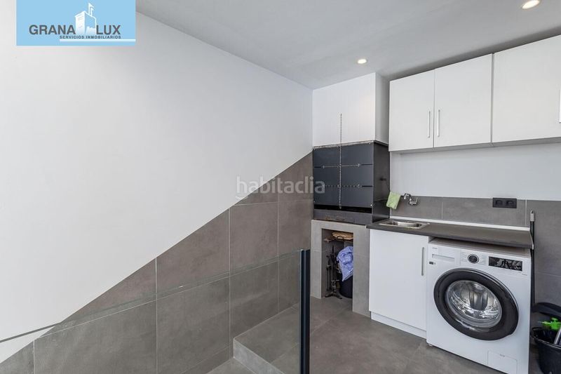 Foto aece7824-6240-4c5c-82b1-e9573defb26b. Casa amb calefacció aparcament a Albolote