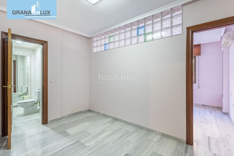 Foto ec23b3a4-af67-4f4d-9655-e17dccc1c280. Pis a Motril ciudad Motril