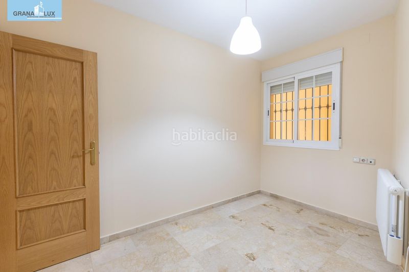 Foto e7213d26-4d0e-4835-975d-36c53af8f415. Pis amb calefacció aparcament a Santa Fe