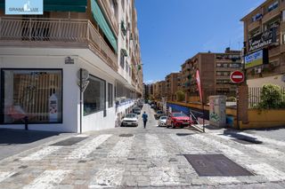 Local Comercial a Calle Abderrahmán