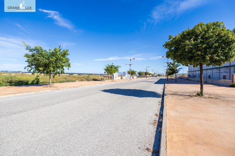 Foto ba240db1-6642-493f-9a44-81acded9a3b4. Area edificabile industriale in Escúzar