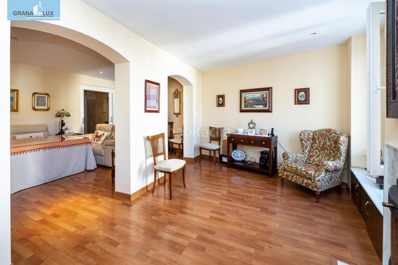 Foto 49e6e6a8-2e3d-4546-8bde-088880e95f52. Casa adossada amb calefacció a Loja