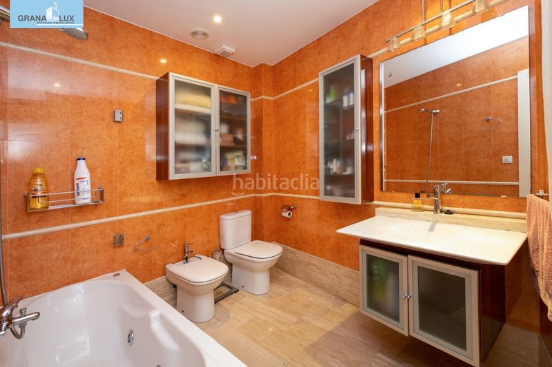 Foto 6ce2b86c-d452-4c7e-a023-7929964cbe20. Casa adossada amb calefacció a Loja