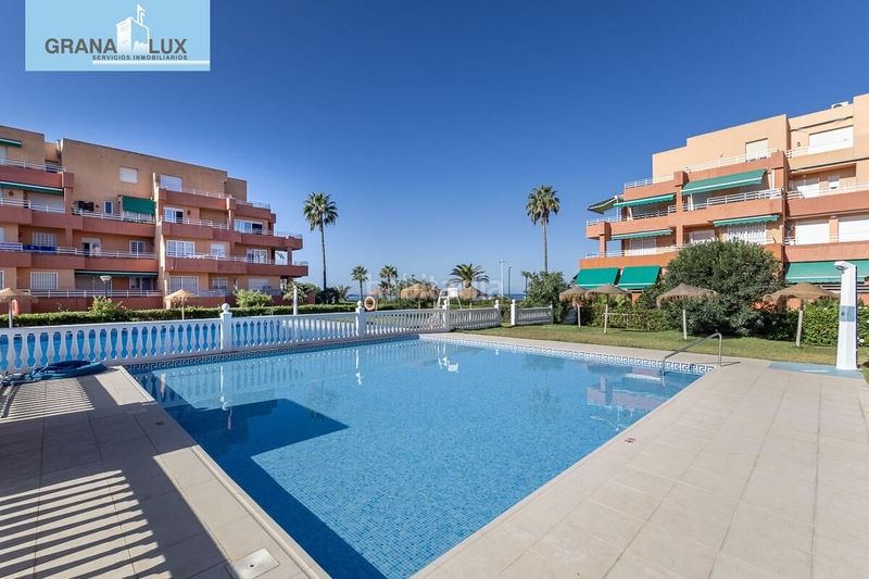 Foto 04fa61bf-9b52-4348-9f97-3fc7cdf68746. Dúplex amb piscina a Salobreña costa Salobreña