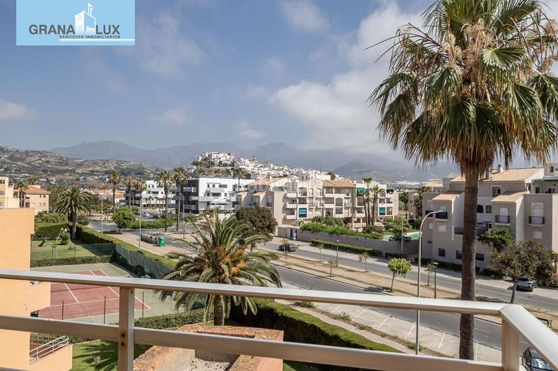 Foto bd7a3b8c-5678-46a2-a19f-e31f85569ebc. Dúplex amb piscina a Salobreña costa Salobreña