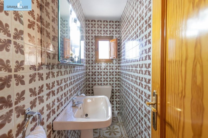 Foto 88970f9d-f82c-4e0d-8735-f72c9d25f3d6. Casa amb aparcament a Barrio de Albaicín Granada