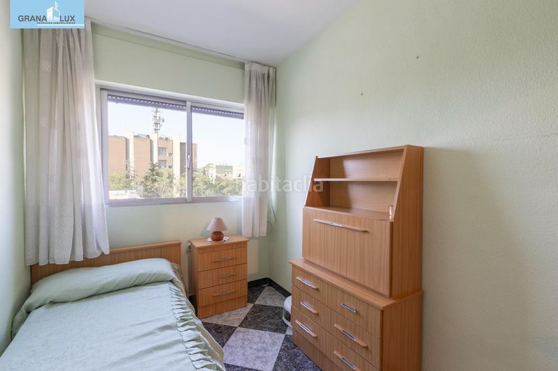 Foto 0894082b-8cc6-4f96-b545-51ba5a8ff144. Pis a Barrio de Zaidín Granada