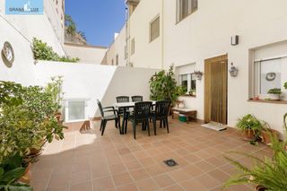 Maison jumelée  Calle santo sepulcro de la quinta. Magnífico adosado con apartamento independiente en bola de oro,