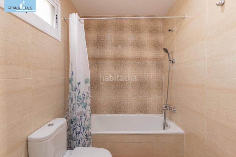 Foto d56b4105-6b3c-4886-8d70-1b8d24168054. Casa adossada amb calefacció aparcament a Poniente Armilla