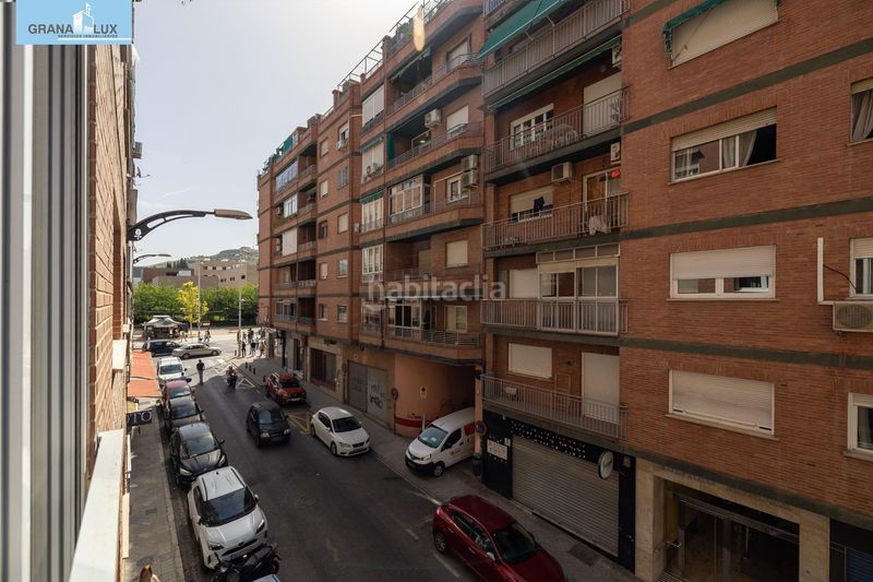 Foto 637133a6-8576-4cb0-9ba2-62d71337ef5c. Piso  de tres dormitorios zona Plaza de Toros en Granada