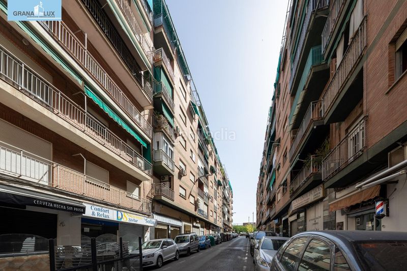 Foto f8214ba6-6ee3-4e7e-bf7c-a9c0eaf33246. Piso  de tres dormitorios zona Plaza de Toros en Granada