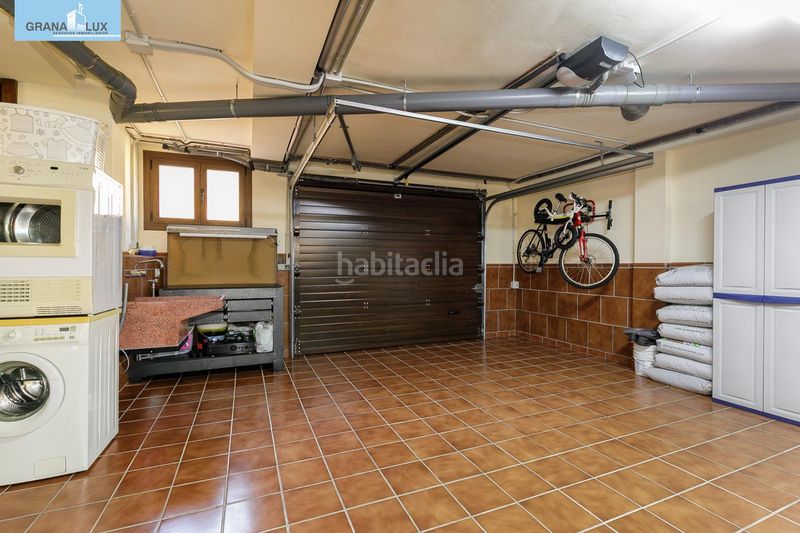Foto 02d616f8-c8d2-4979-9668-bfeff26994b0. Casa amb calefacció aparcament a Jun