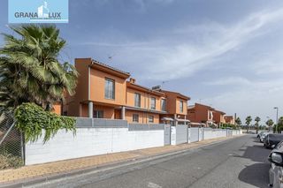 Doppelhaus  Calle miguel valle tendero. Chalet pareado en jun amplitud, comodidad y una ubicación perfec