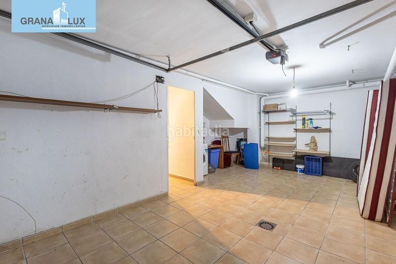 Foto 00377b38-7228-4a81-b3ba-7433ec0e9126. Casa aparellada amb calefacció aparcament a Jun