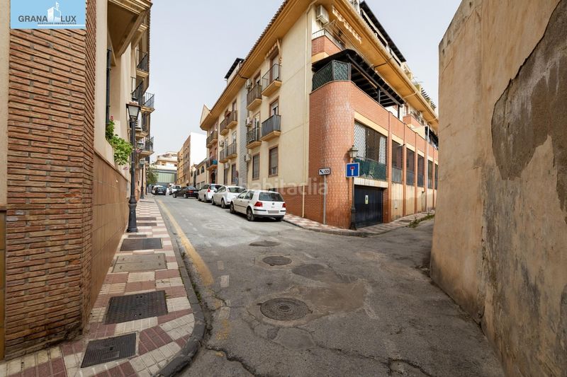 Foto 75650457-ba02-4f38-adc1-5beb8c190635. Piso  2 dormitorios, garaje y ascensor a la entrada de la zubia, junto ayuntamiento. perfecto estado en Zubia (La)