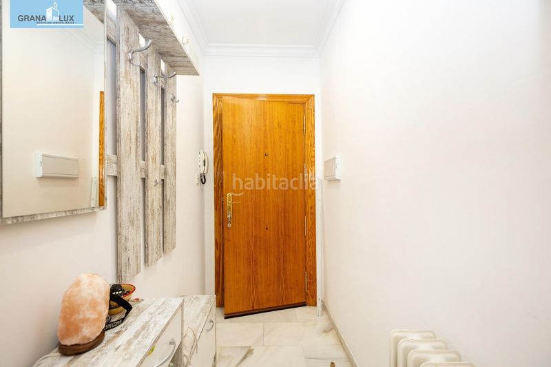 Foto d22a0c1e-9352-44ec-afe1-ba93a82f2e61. Piso  2 dormitorios, garaje y ascensor a la entrada de la zubia, junto ayuntamiento. perfecto estado en Zubia (La)