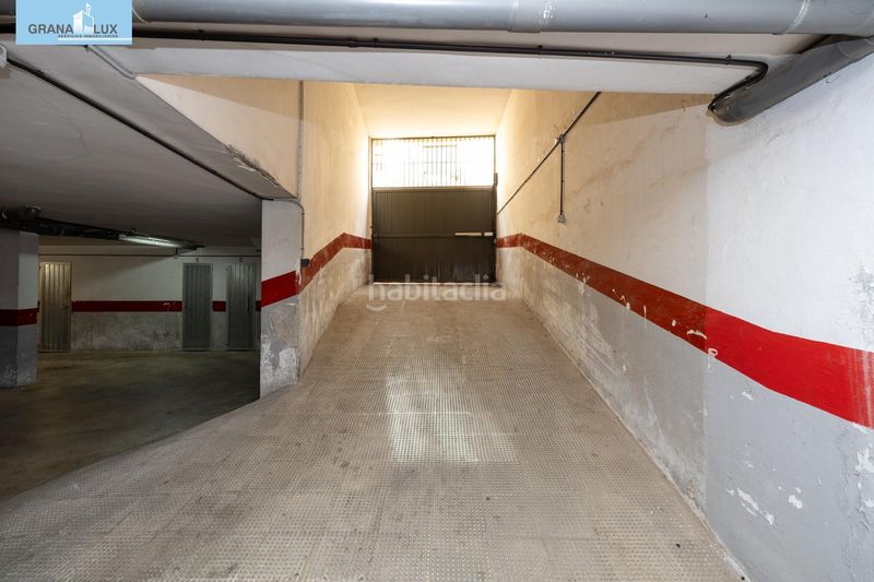 Foto e48be2e8-0509-4351-9b4f-9caf44677c8e. Piso  2 dormitorios, garaje y ascensor a la entrada de la zubia, junto ayuntamiento. perfecto estado en Zubia (La)