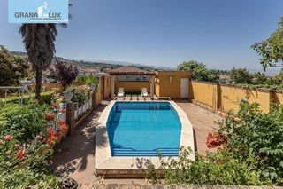 Chalet  Calle de las escalerillas. Casa independiente en alfacar con piscina, jardín, huerto y vist