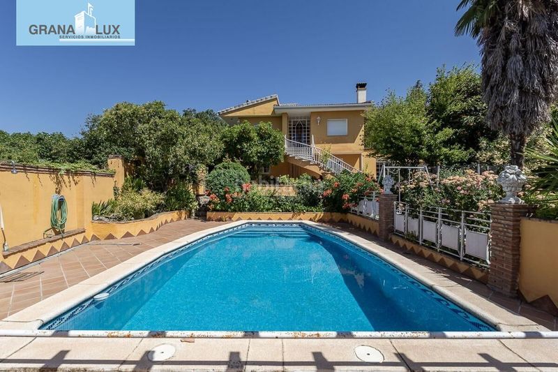 Foto fe617c2e-5488-4994-8a15-f43b765c4231. Xalet amb calefacció aparcament piscina a Alfacar