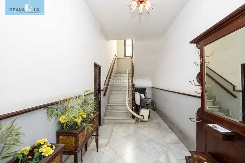 Foto deb4bd71-ae26-4923-a950-9002e1083b9c. Pis amb calefacció aparcament a San Matías - Realejo Granada