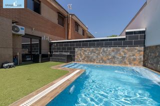 Reihenhaus  Calle de espinela. Vive en la joya! amplia casa adosada con piscina privada en puli