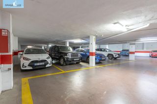 Aparcament cotxe  Camino de ronda. Ideal inversores!!! 35 plazas de aparcamiento y 5 trasteros, tod