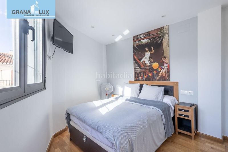 Foto b6940c72-20ea-4e95-88f2-6a58a6df2d57. Edifici a Dílar