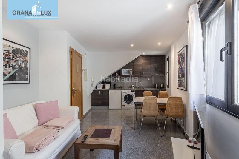 Foto e3f933b6-7415-4660-8b87-be40b0fa7c0f. Edifici a Dílar