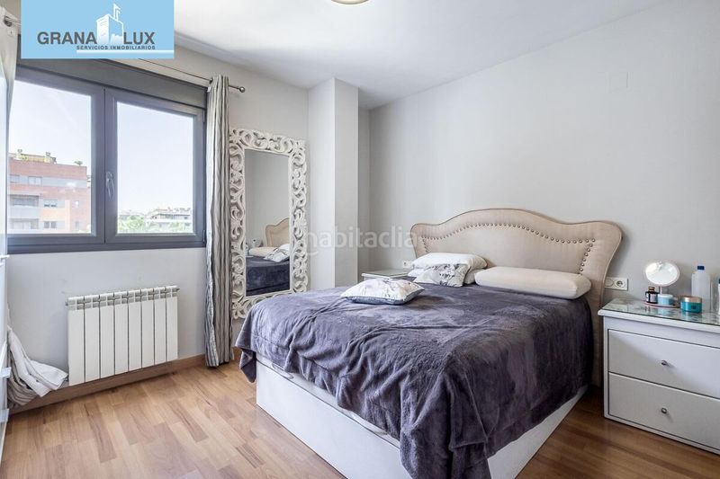 Foto 653be874-9ed7-4ffa-a2ab-f7455fdcdcca. Piso exclusiva vivienda en residencial Parque Lagos en Granada