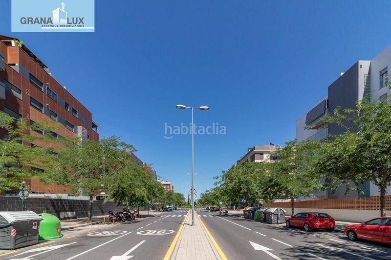 Foto 65824b5f-0ed1-4fe0-8027-42e521f41ef8. Piso exclusiva vivienda en residencial Parque Lagos en Granada