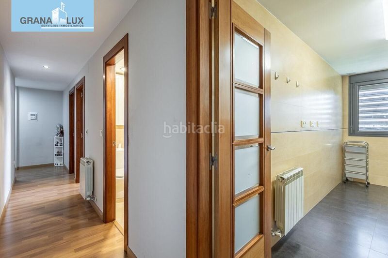 Foto 66c45575-5e62-4f9c-831f-d049f3ac53c2. Piso exclusiva vivienda en residencial Parque Lagos en Granada