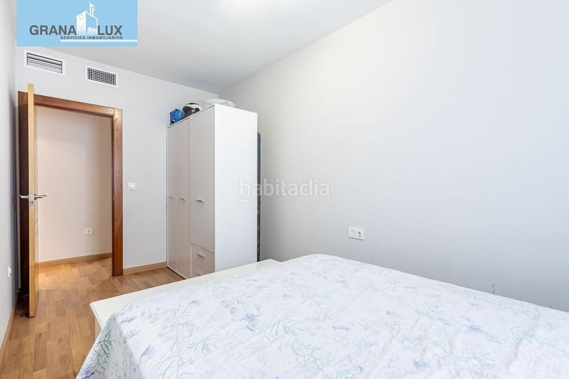 Foto 84f260f3-b363-43df-b3f6-84c903966534. Piso exclusiva vivienda en residencial Parque Lagos en Granada