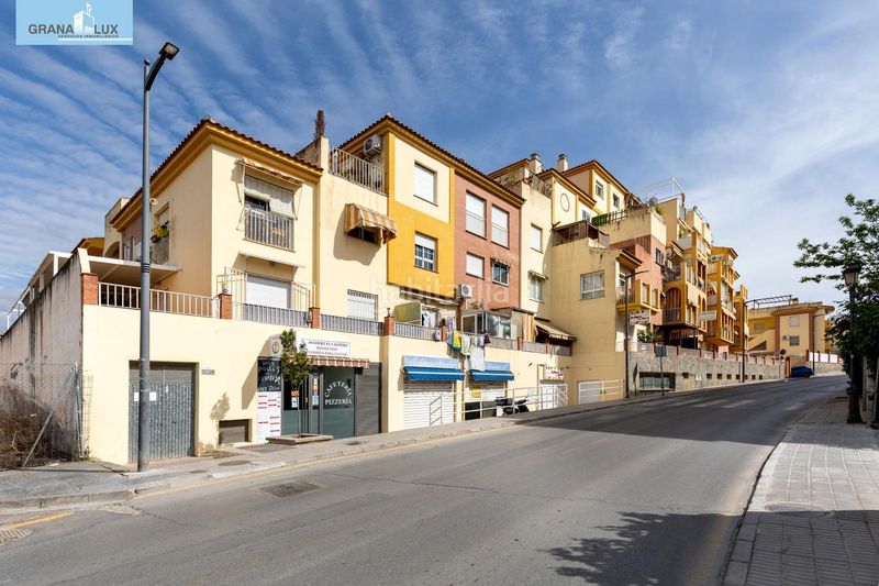 Foto ba4174d8-6ec3-4a8b-a6ed-80a58631de78. Dúplex amb piscina a Gójar