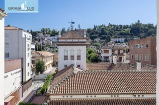 Piso  Calle de santiago. Piso de 3 dormitorios en pleno realejo