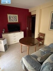 Rent Flat  Calle boqueron. Piso en el centro de granada para estudiantes