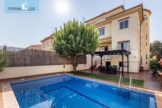 Casa aparellada  Calle carlos cano (hi). Fantástica pareada en híjar las gabias