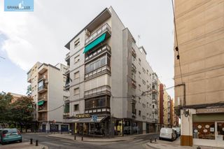 Appartamento in Calle Doctor Fernando Escobar