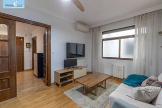 Flat  Calle carril del picon. Magnifica vivienda junto a calle tablas