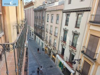 Miete Etagenwohnung  Plaza campo verde. Piso reformado en el corazón de granada