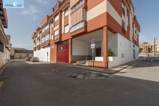 Etagenwohnung  Granada. Piso en las gabias junto al metro