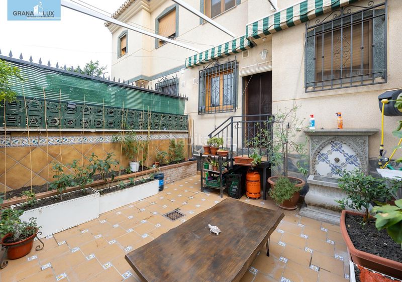 Foto b14ee7a3-9dee-43bd-8ffe-a8ec8335d65f. Casa adossada amb piscina a Cájar