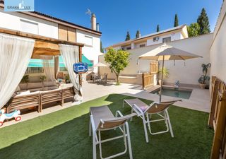 Casa  Calle cañada. Exclusivo chalet pareado totalmente reformado con jacuzzi y 4 do