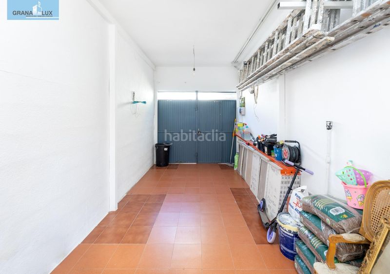 Foto d78cf238-5a70-4266-bf30-68c9419b6254. Casa amb aparcament a Albolote